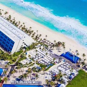 Oh! On The By Oasis Hotel Cancún